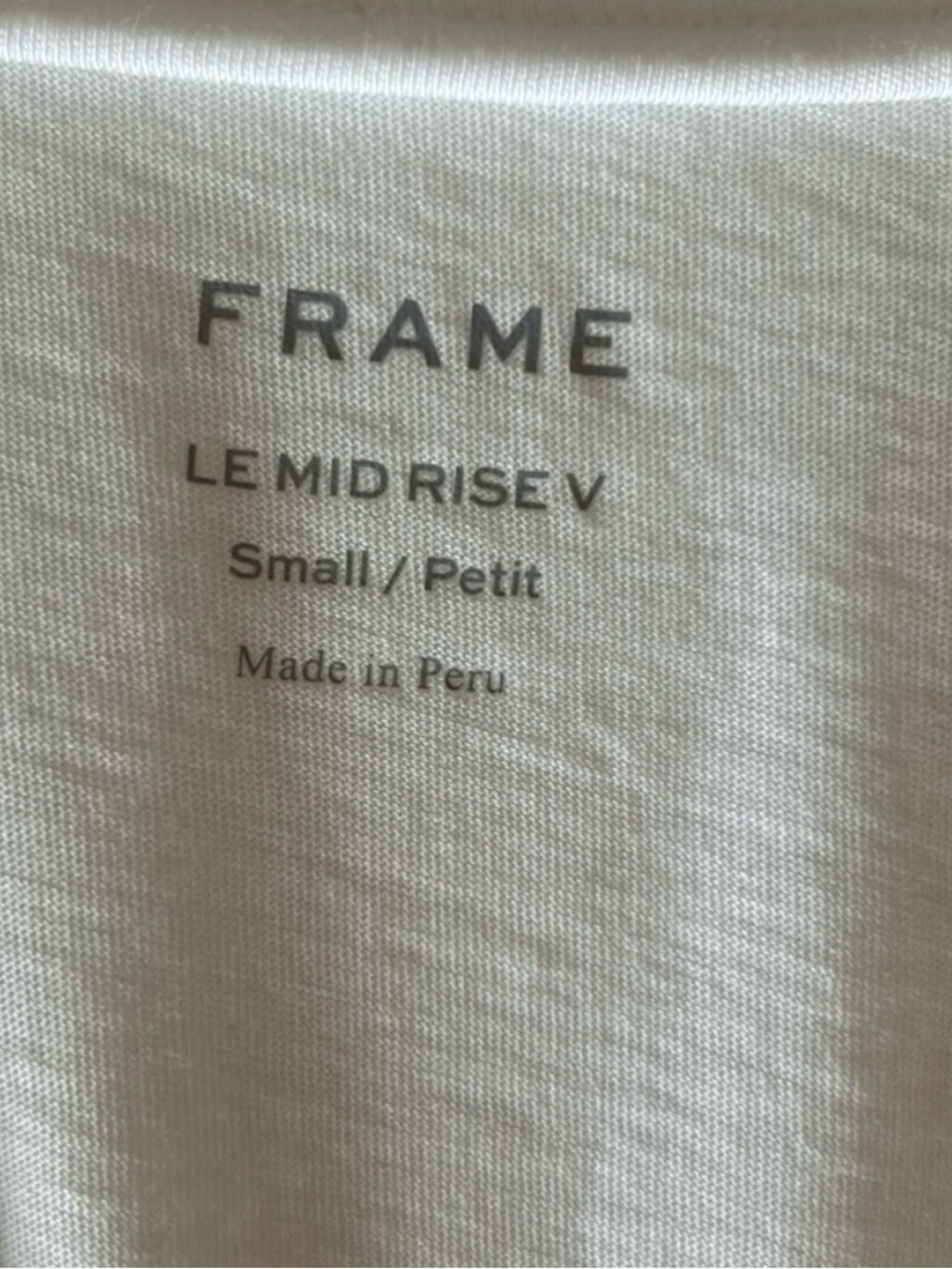 Le Mid Rise V-Neck Tee - Picture 6 of 7